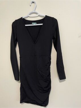 Scoop NYC Black Long-Sleeve V-Neck Ruched Dress